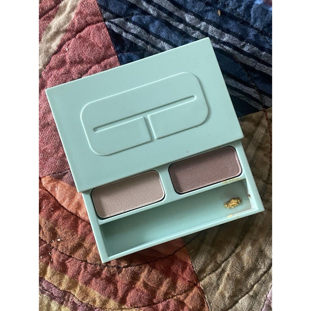 Clinique No-Show Taupes Eye Shadow Duo .08oz New